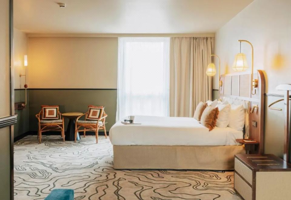 大床套房（帶單人梳化床）