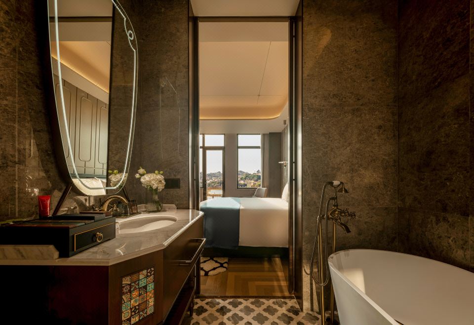 鼓浪嶼全海景單臥套房（夕陽海景落地窗+開放式陽臺）