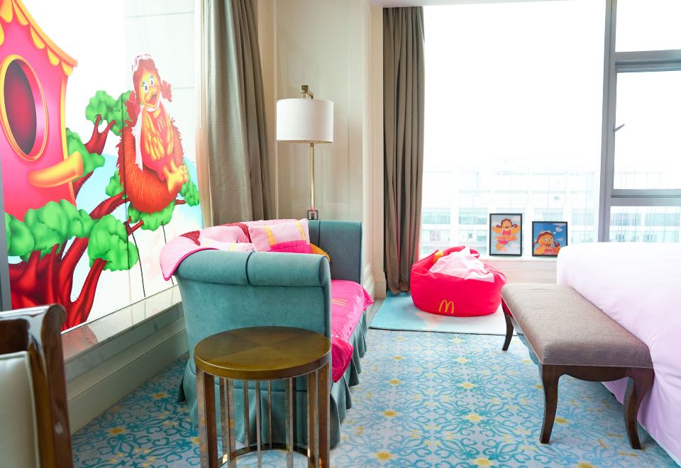 麦当劳主题房