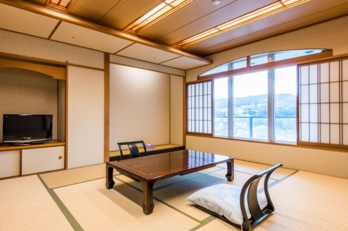 【无烟】日式西式套房，带室内浴池（R955）