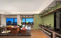 Platinum Grand Hotel (Pingyang Wanquan Branch)