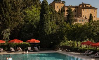 Castelfalfi - Housity