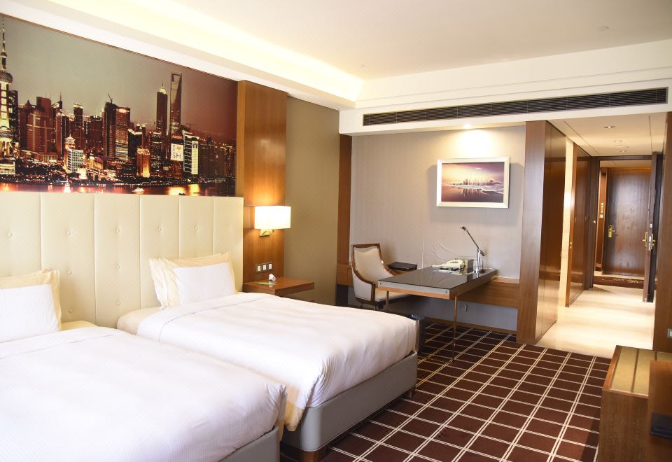 皇廷双卧四床连通房