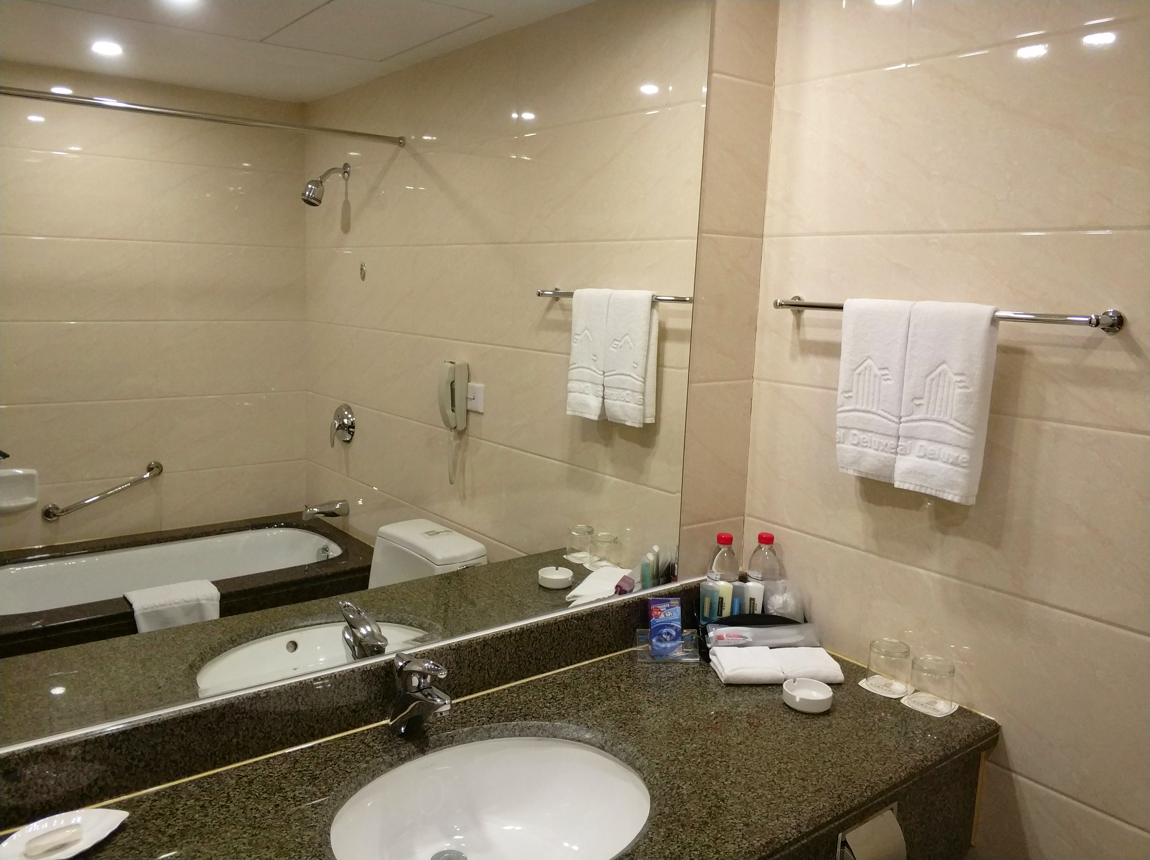 Oriental Deluxe HotelDeluxe King Room