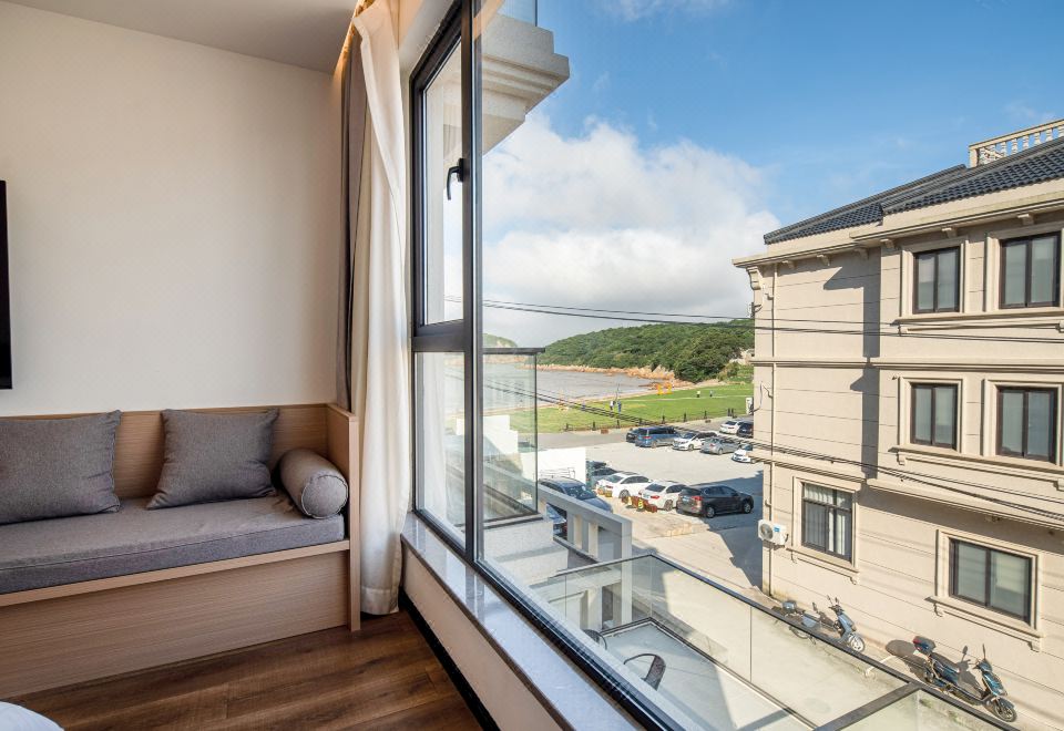 Holiday·觀海日出海景大床房