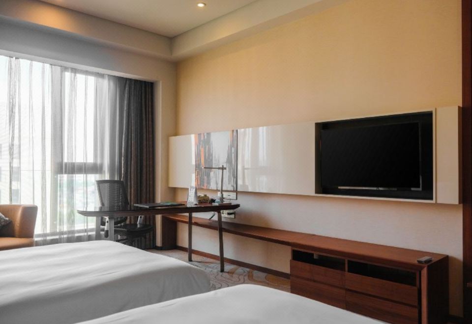 Holiday Inn Shanghai HongqiaoHoliday Deluxe Room