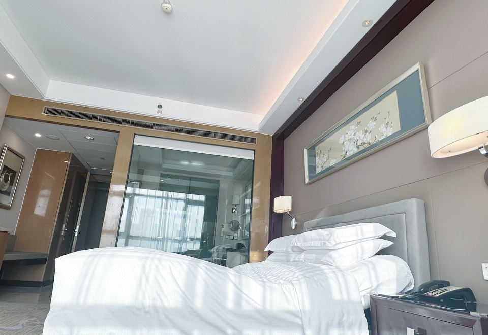 Wanda Realm TaizhouExclusive Smart Sleep Double Bed Room (with Zero-Pressure Mattress + Adjustable Massage Bed)