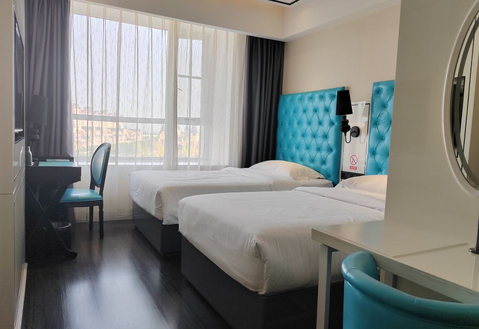 Premier Twin Room