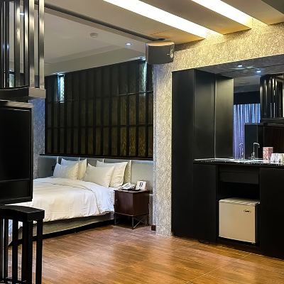 白金套房 歐遊國際連鎖精品旅館-屏東館優惠