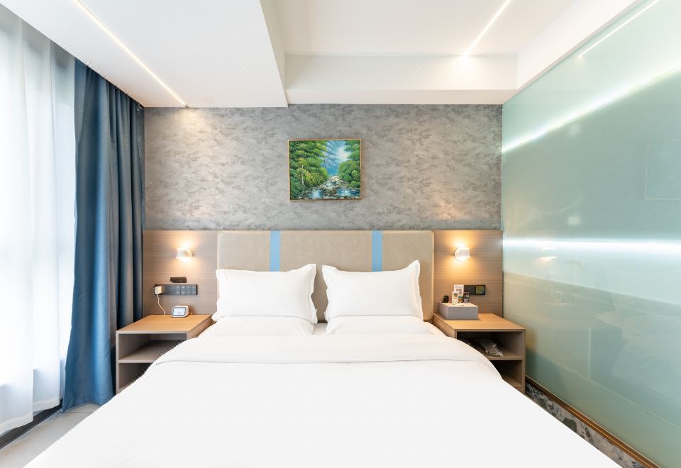 Tuxuan Double Bed Room With Smart Guest Control