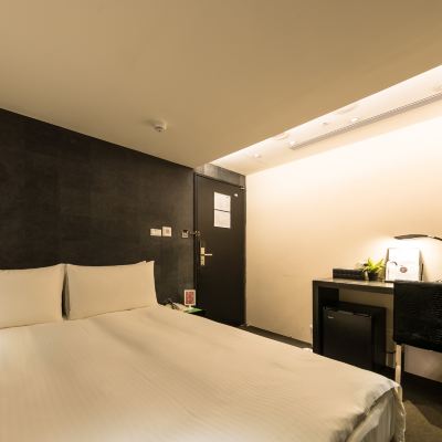 神祕客房(限18:00後 入住) 凡登台北商務旅店優惠