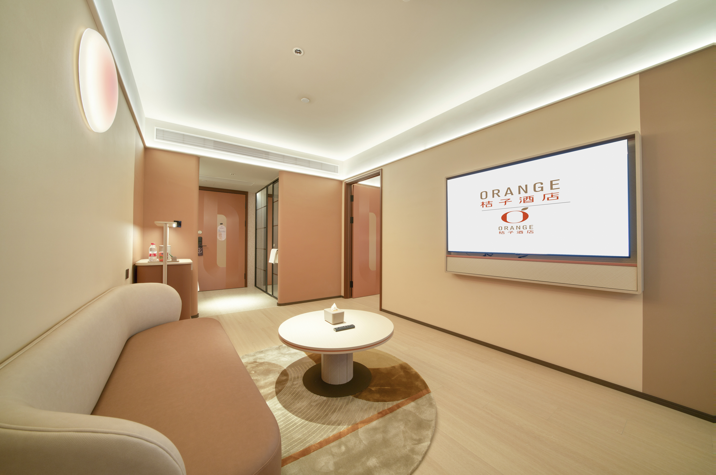 套房（小冰箱+65寸电视投屏+四种灯光亮度）