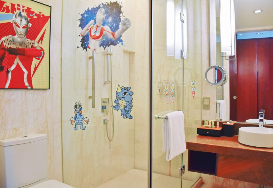 奥特曼亲子湖景大床客房