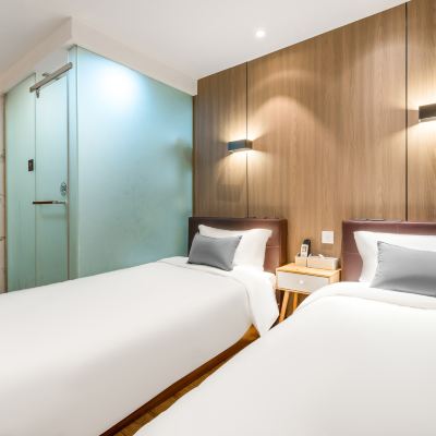 Energizing Twin Room