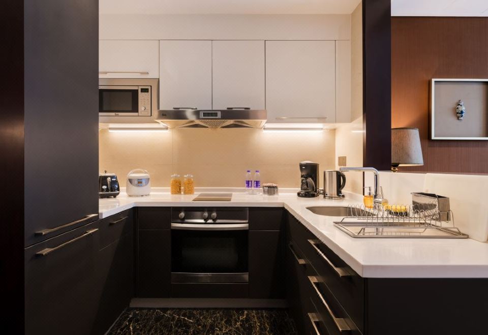 精品亲子房|180度城央景观|洗衣乾衣机|全功能厨房