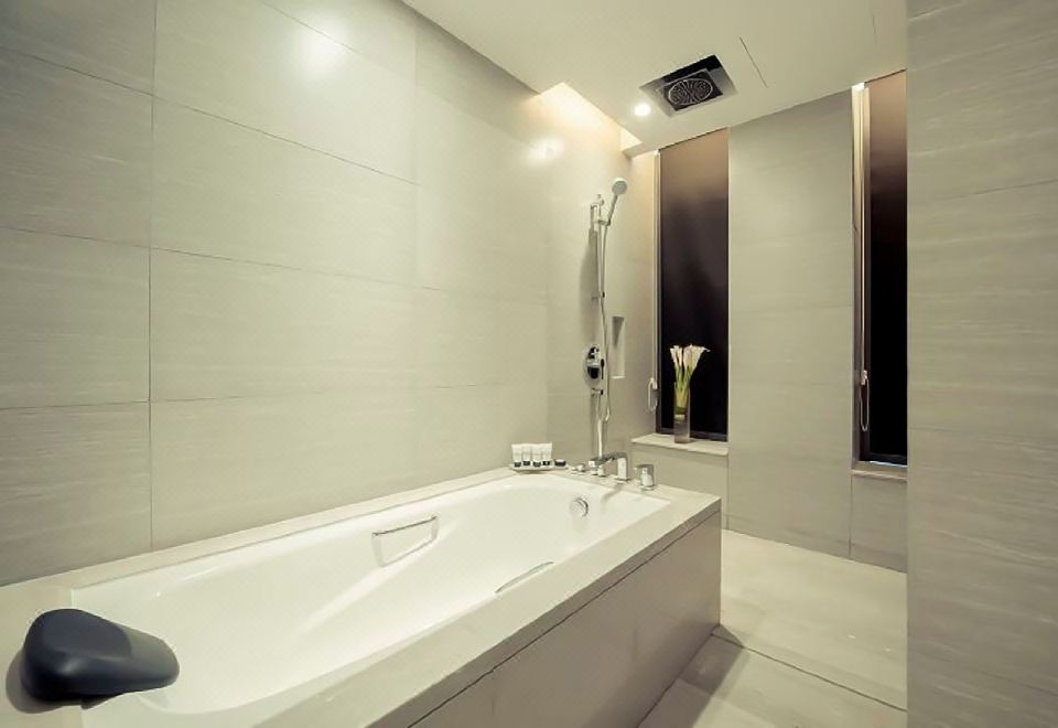 Pan Pacific TianjinSmart Room - River View (King Bed)