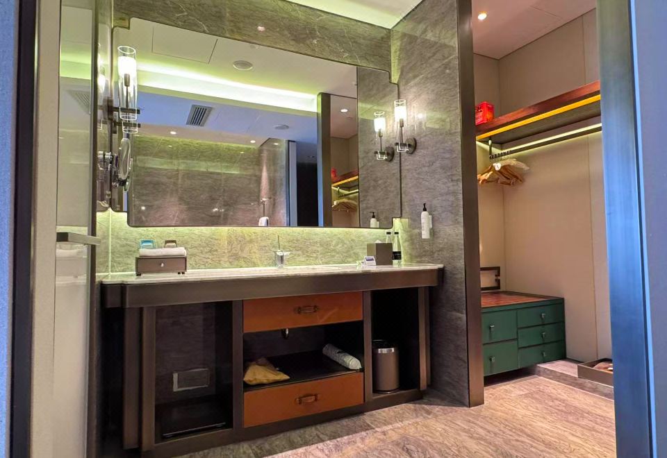 豪華大床房-月色如許