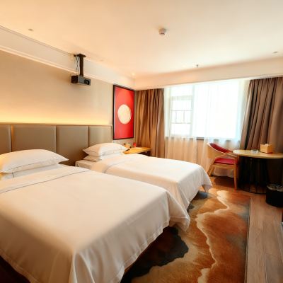 私享影音雙床房【巨幕投影+化妝鏡+衣櫥+親膚床品】 嘀嘀飯店（長沙五一廣場火車站地鐵站店）優惠