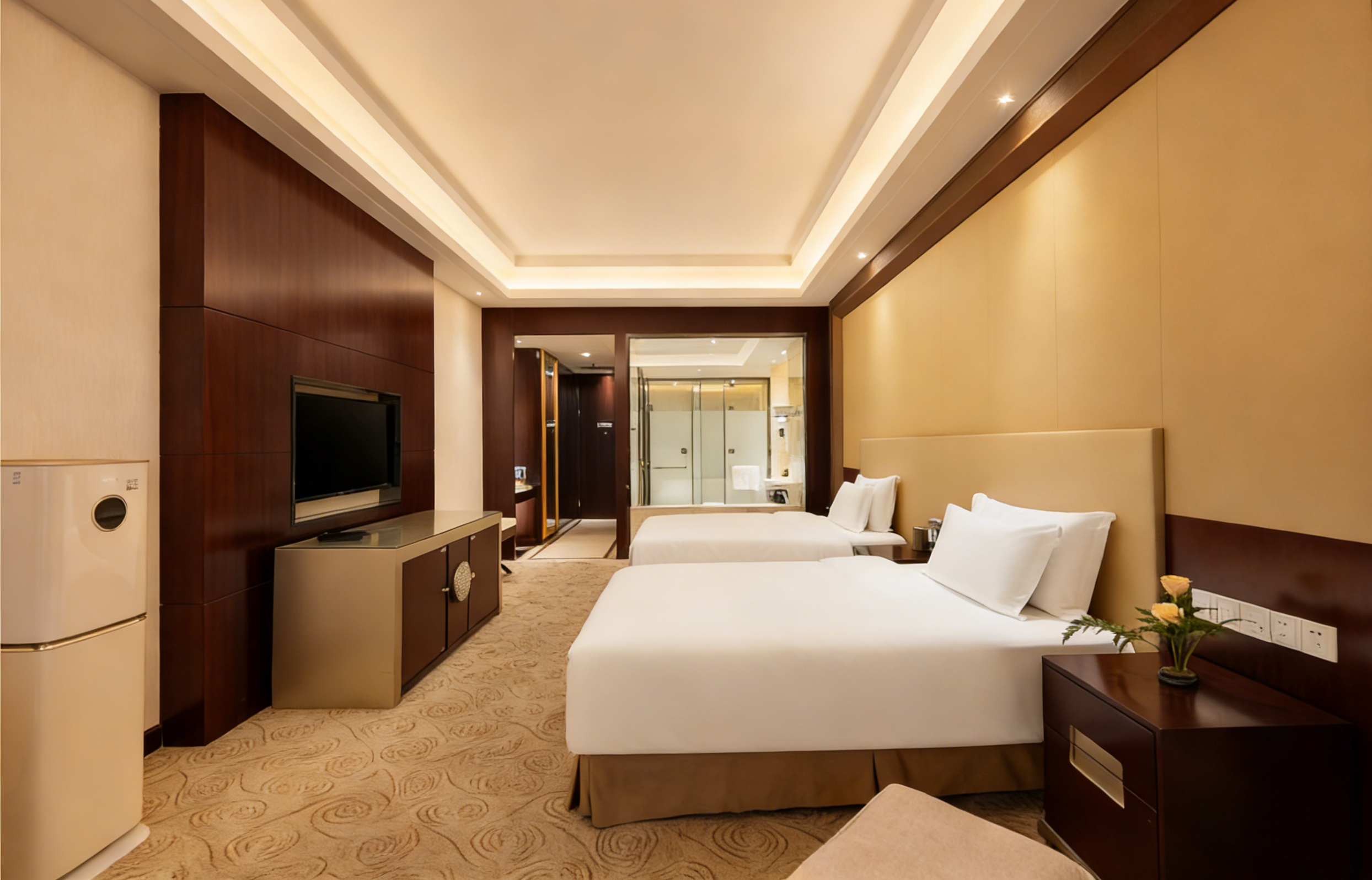 豪华湖景家庭房