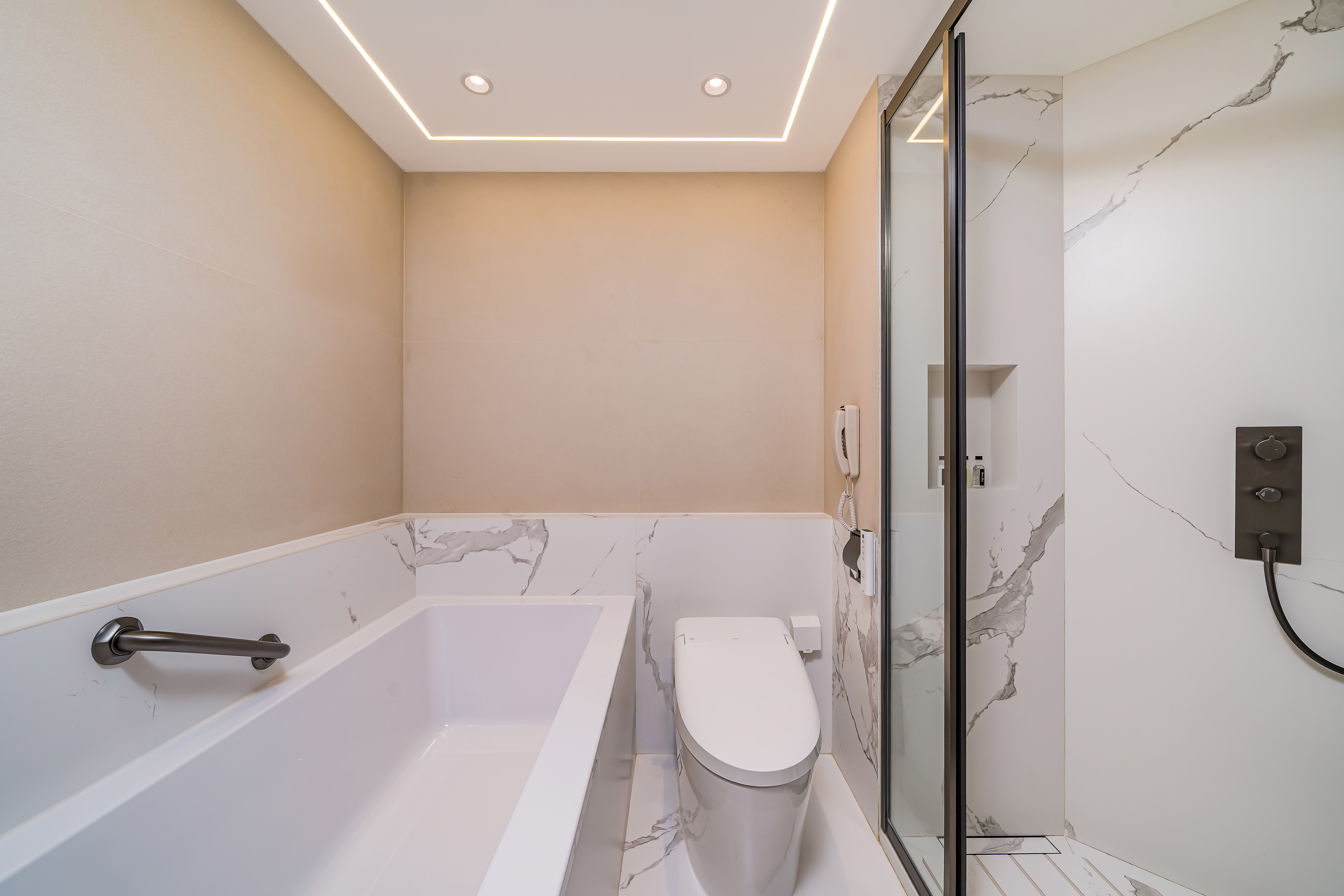 亮馬河岸景觀套房（匠心茶具+舒適沙發區+深睡枕）