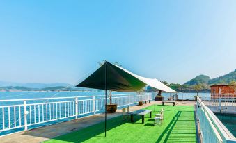 Qiandao Lakeview Houseboat Hotel & Resort
