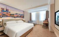 Vienna Hotel (Linyi Fortune Building)