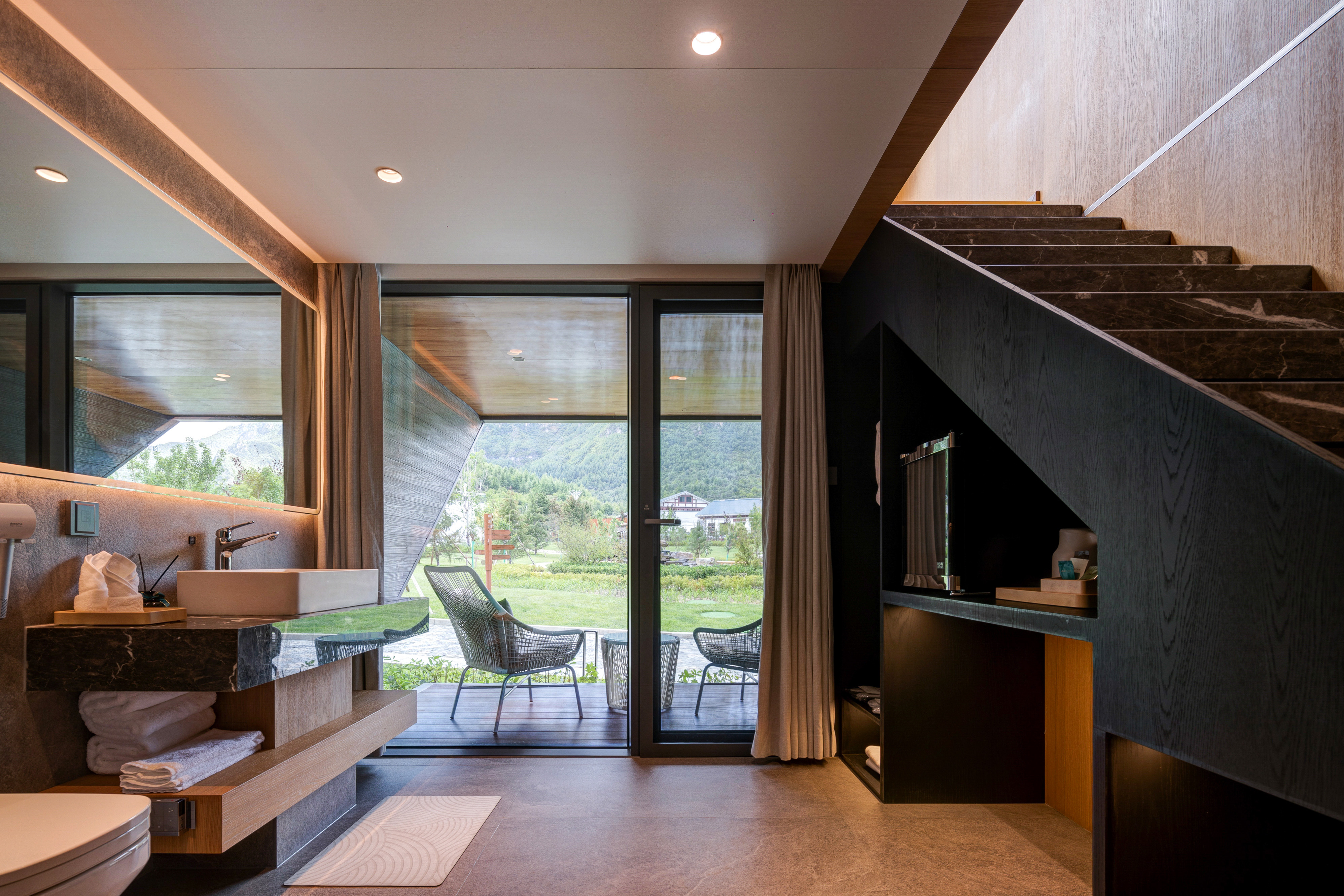 星空之谜复式大床房+望远镜+智能系统