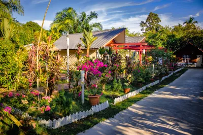 Timba Garden Semporna Free Town / Jetty Transport Hotels in 