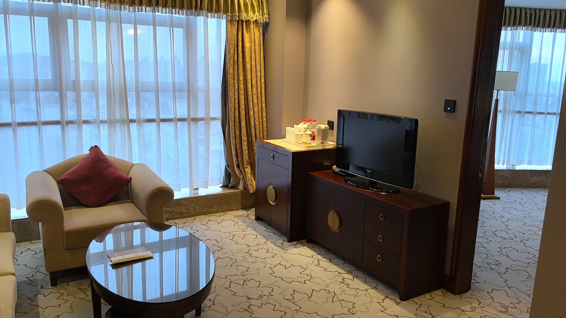 行政景观套房（小度音箱+助眠床垫+180度全景）