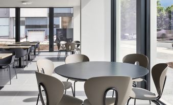 B&B HOTEL Famalicão - Housity