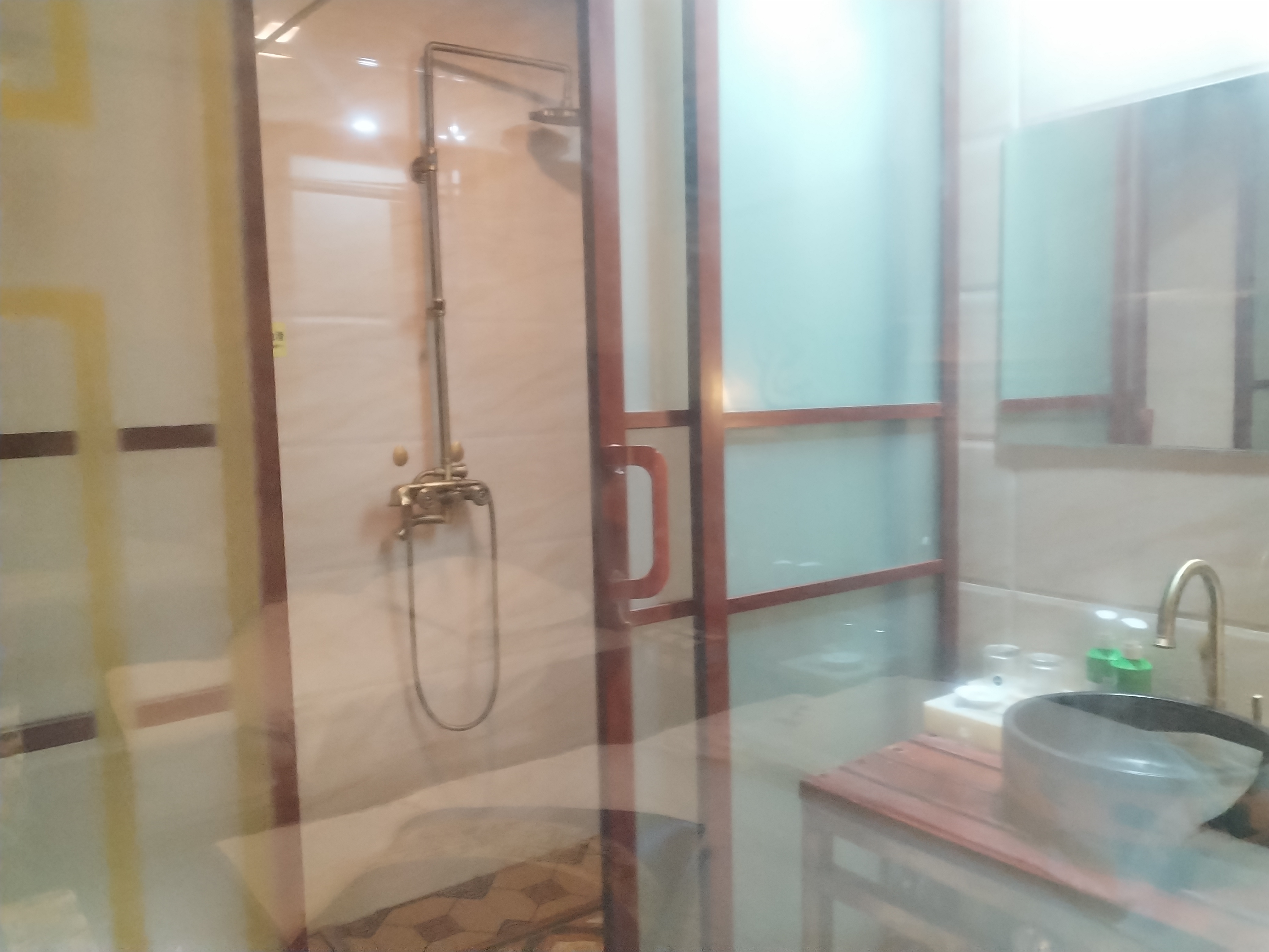 神韵豪华三人间（空调+供氧）