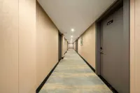 Yi Ting Hotel(Xinyang Railway Station)