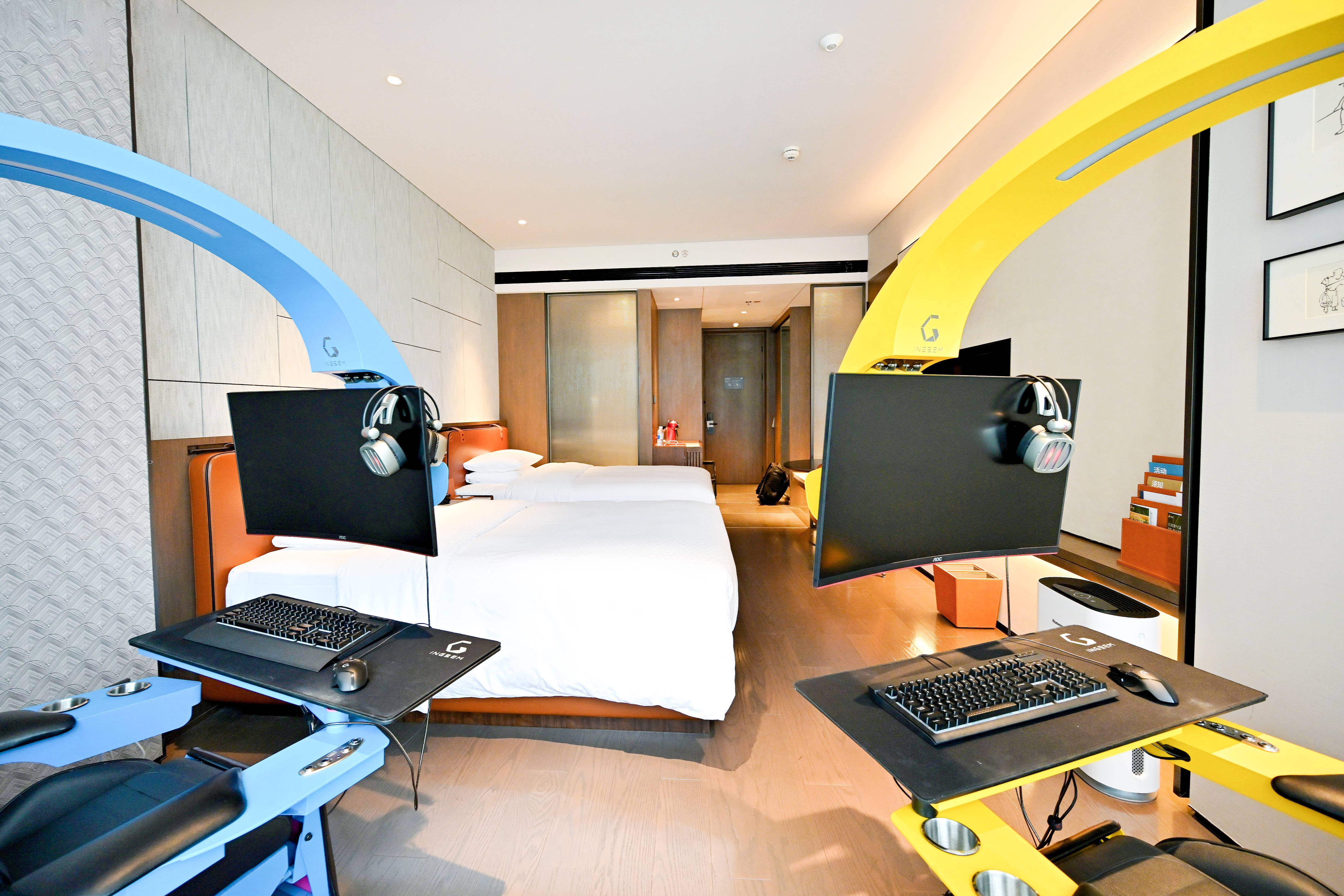 电竞双床房