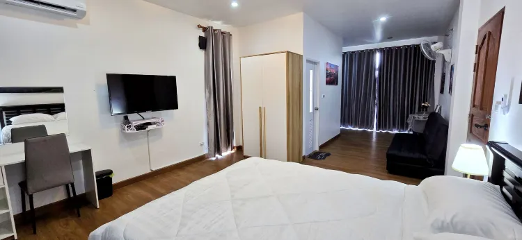 ห้องพักบ้านมาตรฐาน พร้อมระเบียง และวิวทะเลสาบ