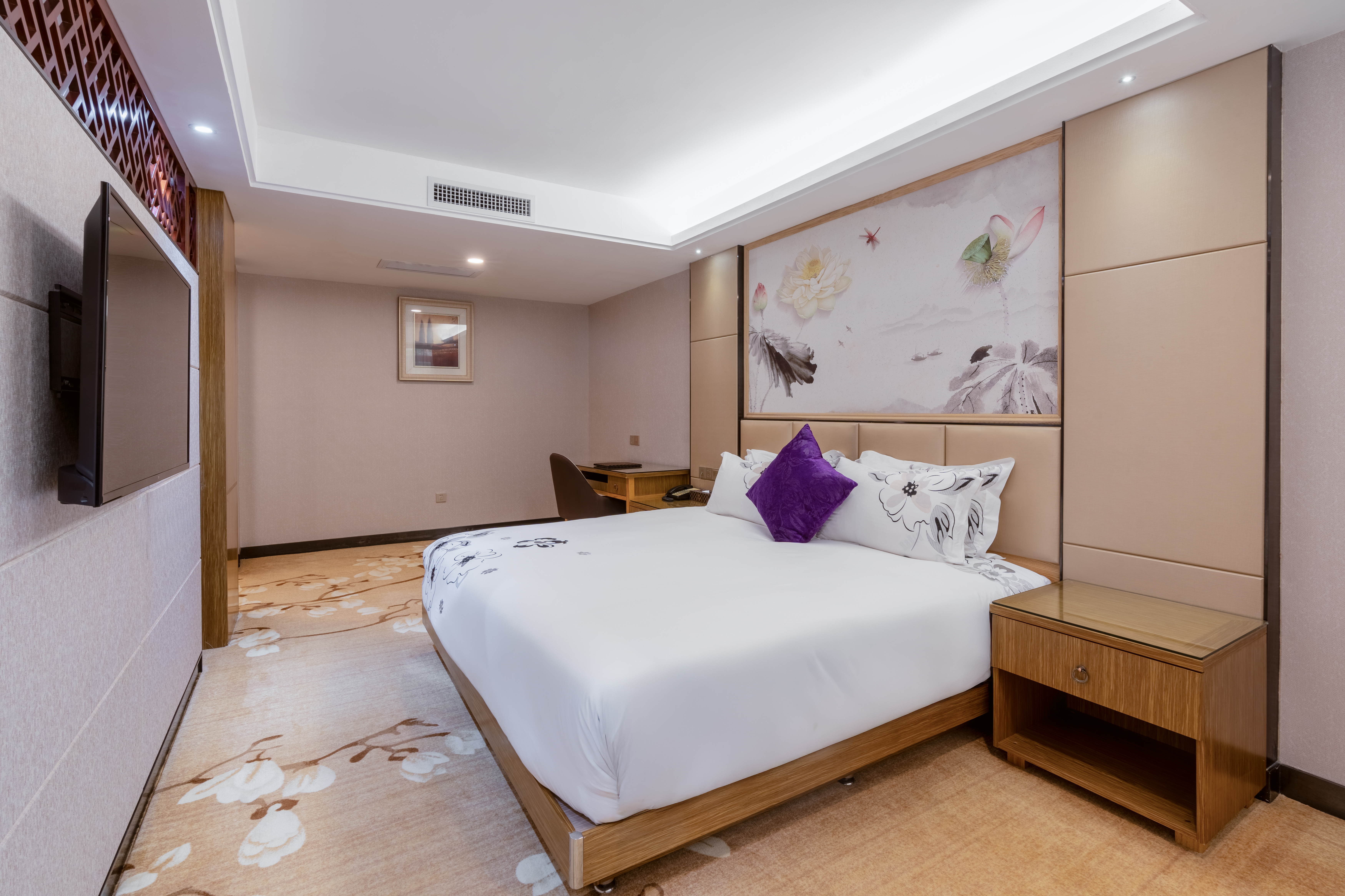 行政套房（小冰箱+保险柜+浴缸）