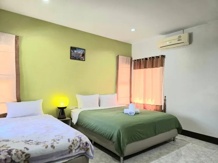ห้องดีลักซ์ เตียงใหญ่