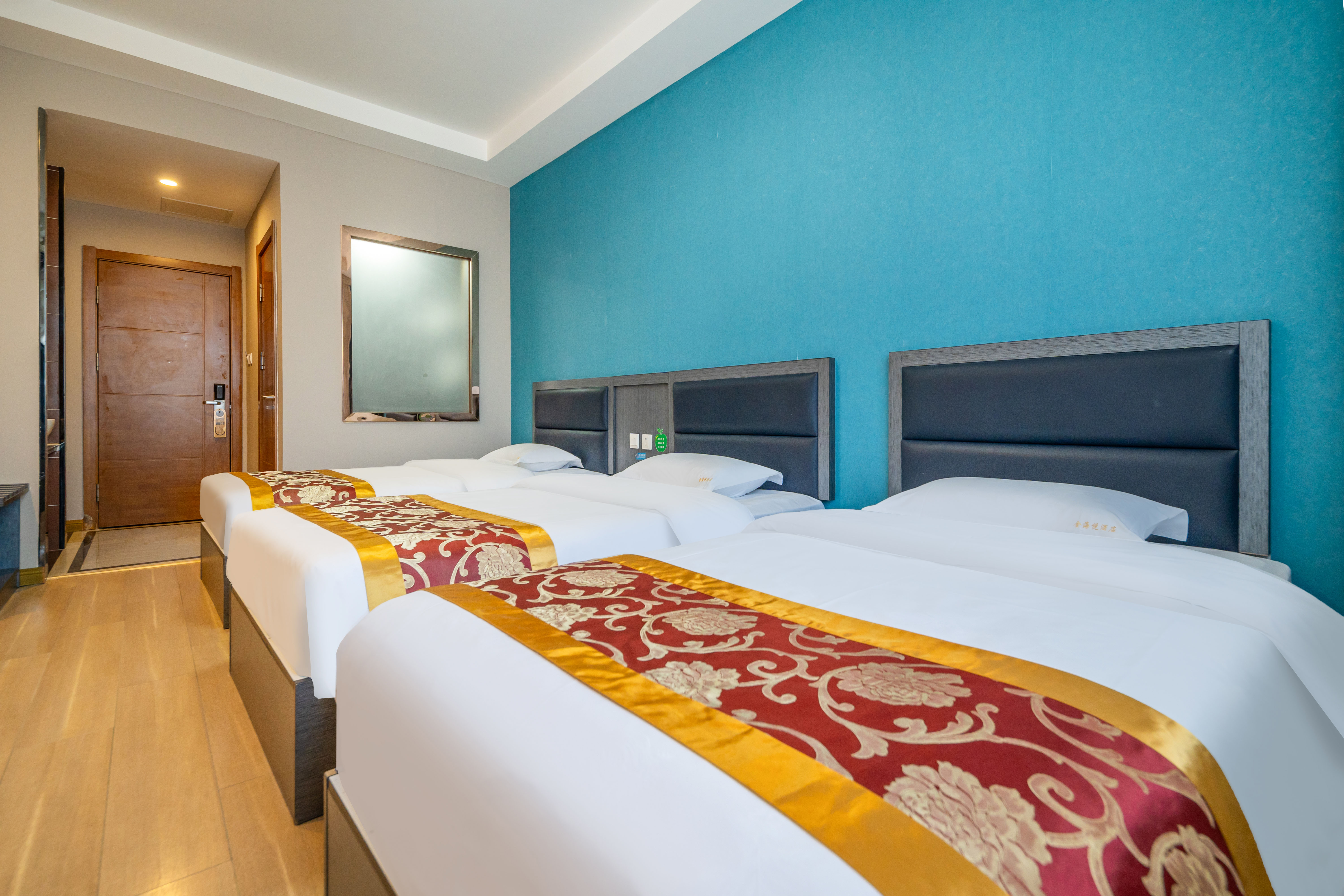 悦享·商务三床房|空中山景|零压床品|独立空调