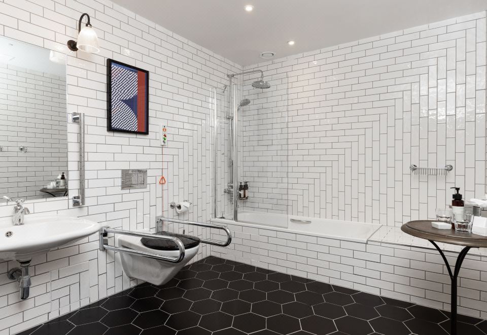 Kimpton Clocktower HotelAccessible Two Double Room With Bath