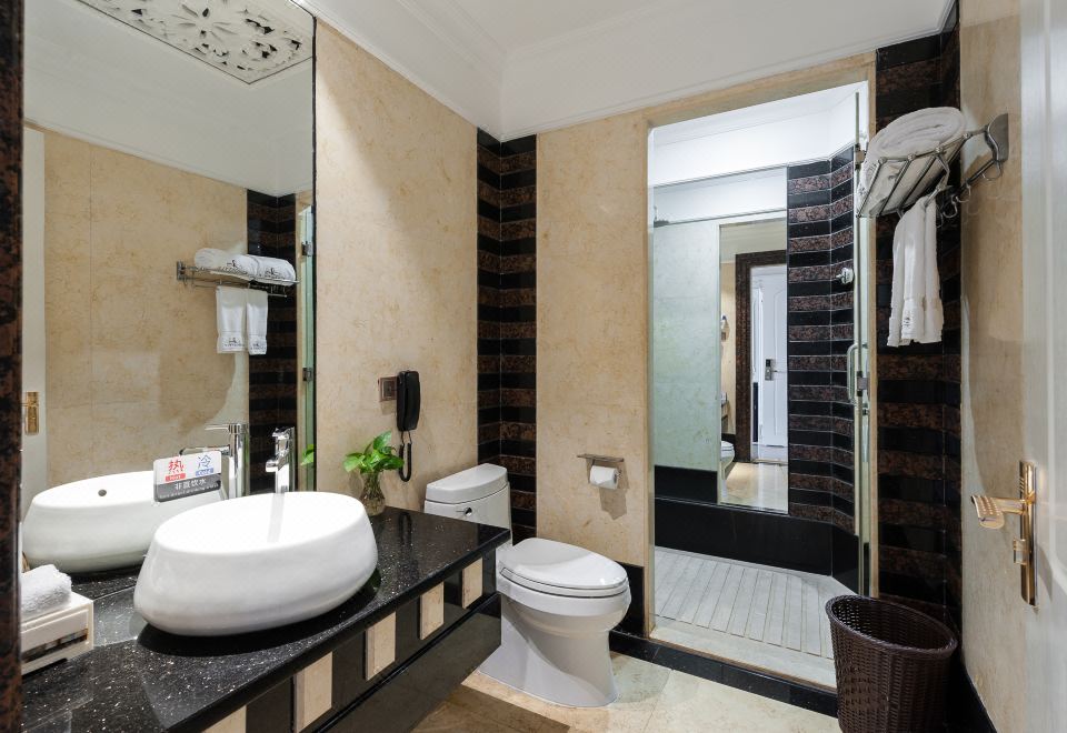 高级双床房（无窗）（安静舒适+欧式风格）