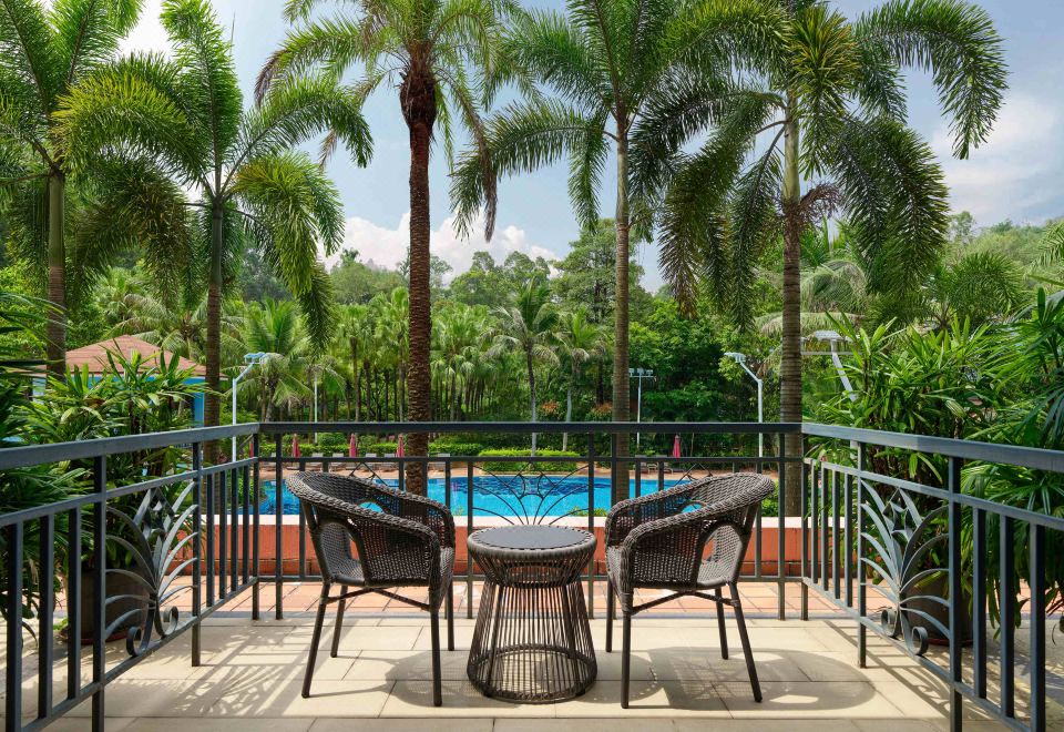 Dongguan Marriott HotelExecutive King Room,Mountain View