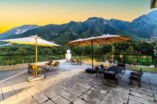 Ru Jia Yi He Yu Shan Villa Hotel (Huayin Huashan Scenic Area Branch)