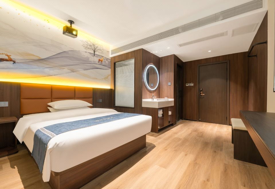 泊?沉浸影音房（巨幕投影?海量片源）