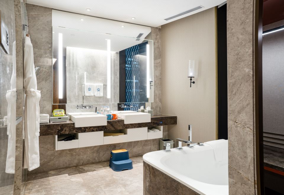 海底小縱隊親子主題豪華雙床房