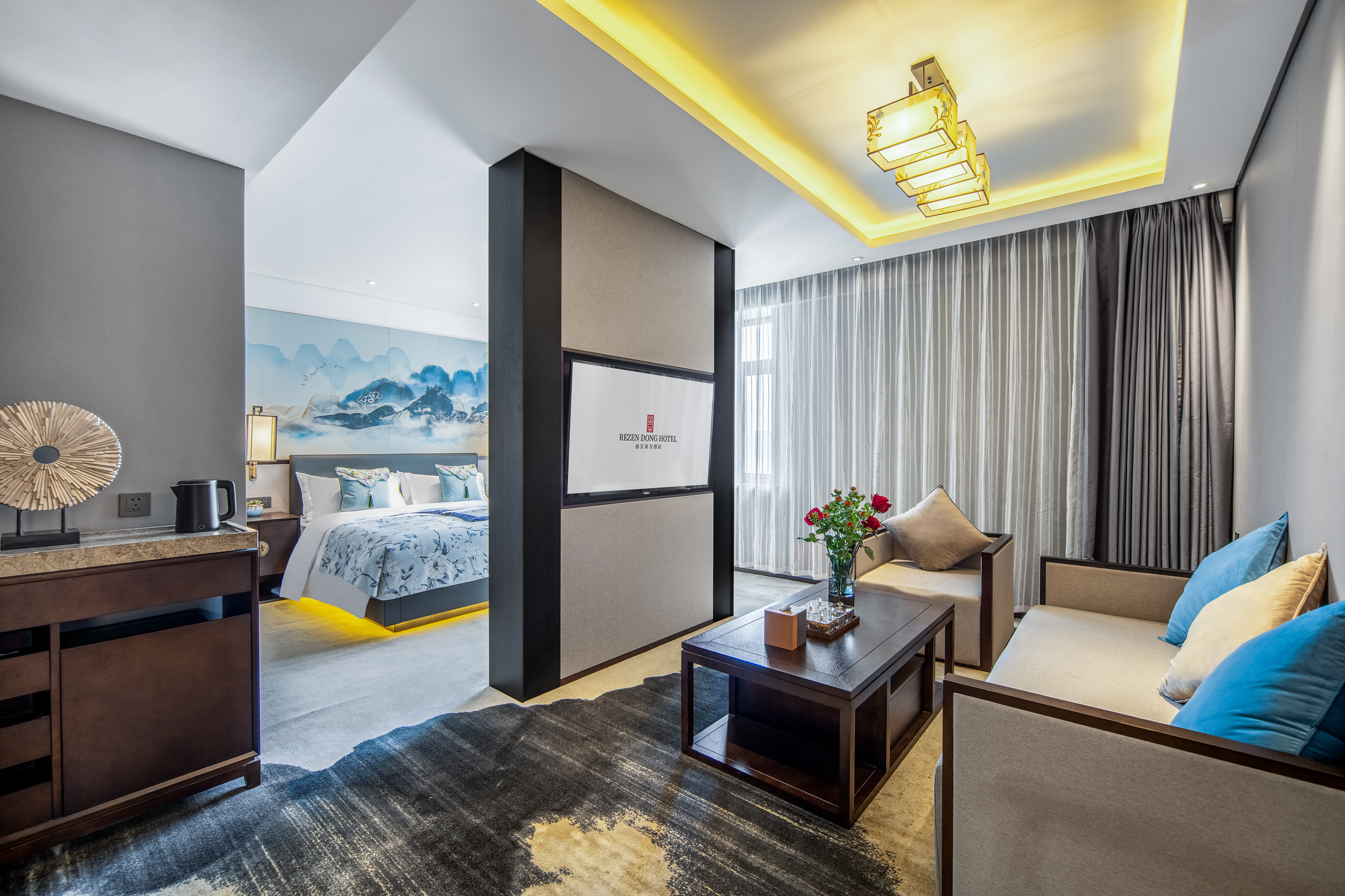 行政套房（零压床垫+温润加湿器+手机投屏+会客厅）