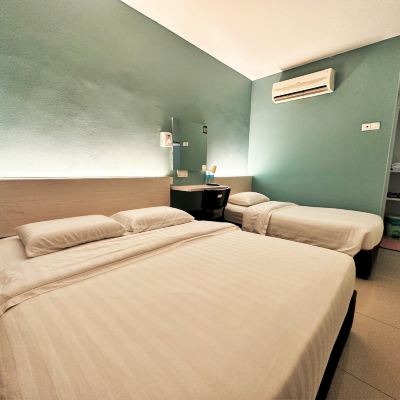 Studio Triple Kupon De UPTOWN Hotel @ P.J. 222