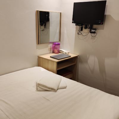 Double Room without Window Kupon Hotel 18