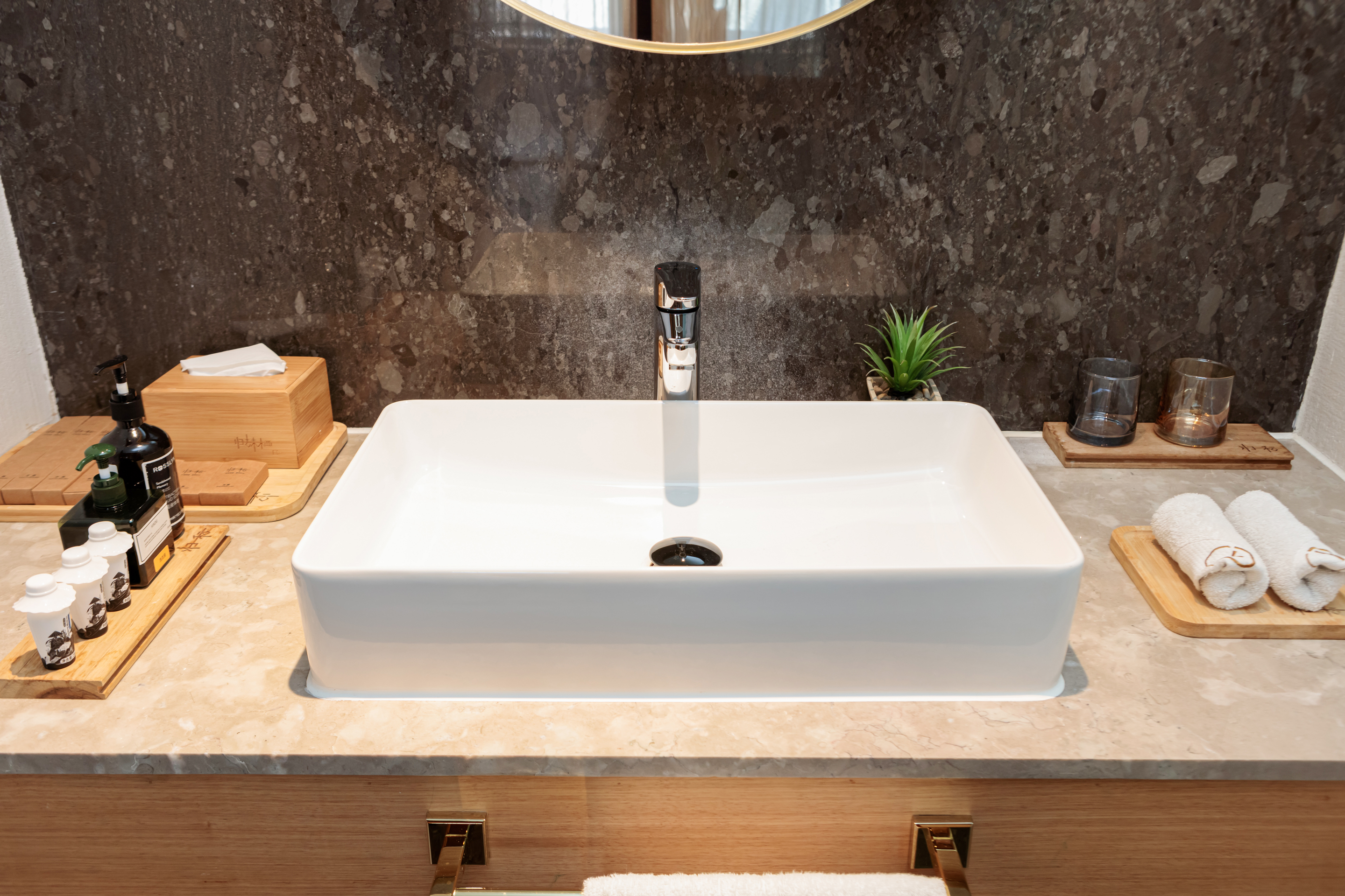 沉香豪华大床房