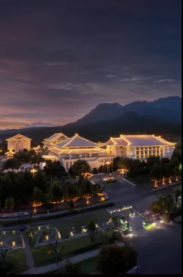 Zhongzhou Leading Hotel Hotels in 
