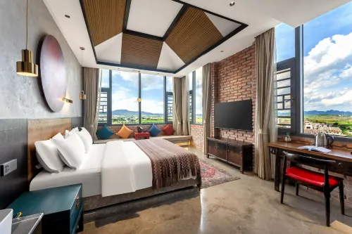羅平百然主題飯店