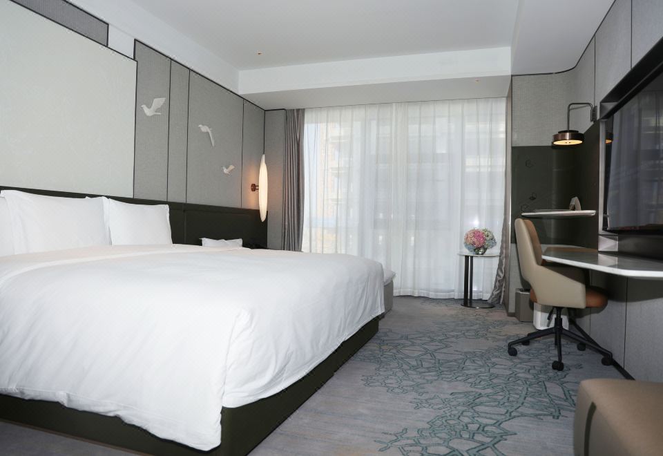 Crowne Plaza Jinan Runhua HotelFamily-friendly Family Room